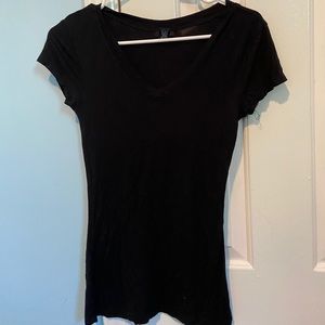 V-neck Tee